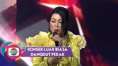Macan Panggung Rita S Ajak Semua Ikut Bernyanyi "Makan Darah"- Klb Dangdut Perak