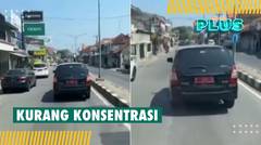 Sedang Bergegas ke Lokasi Kebakaran, Damkar Dihalangi Mobil Berplat Merah