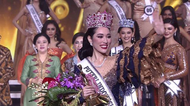 First Walk Putri Indonesia 2022: Laksmi Shari De Neefe Suardana dari Bali