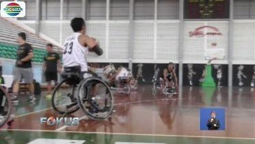 Cek Kesiapan Kursi Roda Baru untuk Atlet Basket Asian Para Games - Fokus