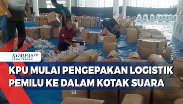 KPU Kabupaten Kudus Mulai Pengepakan Logistik Pemilu ke Dalam Kotak Suara
