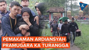 Pemakaman Pramugara KA Turangga, Sosok Ardiansyah yang Baru 2 Bulan Bekerja
