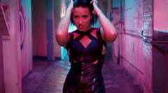 Demi Lovato - Cool for the Summer [Official Video]