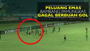 Aksi Kiper Bhayangkara FC Gagalkan Peluang Emas Bepe