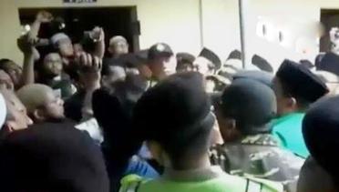 VIDEO: Pengajian Khalid Basalamah Dirusak Banser dan GP Anshor