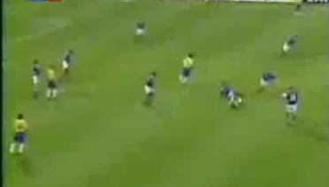 Top 5 Goals: Roberto Carlos Against France