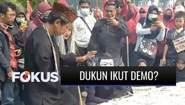 Puluhan Orang Mengaku dari Komunitas Dukun Ikut Demo Tolak UU Cipta Kerja di Jakarta