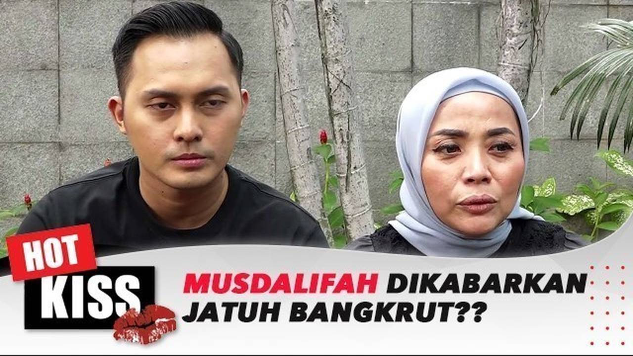 Katta kokrak anal bilan oriq qiz