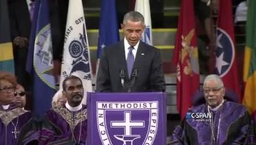 Presiden Barack Obama Menyanyi di Depan Umum 