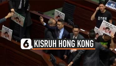 Detik-Detik Kericuhan di Sidang Legislatif Hong Kong