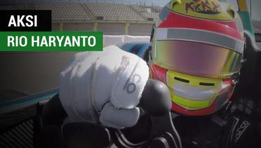 Aksi Rio Haryanto dengan Mobil Formula E