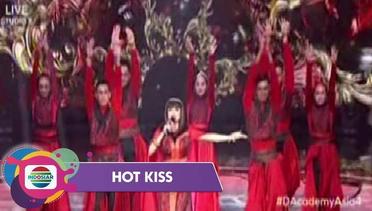 Sarah Fazny Berjualan di Panggung DA Asia 4? - Hot Kiss