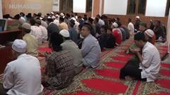 M. Ridwan Kamil Salat Subuh Berjamaah di Masjid Al Insaniyah