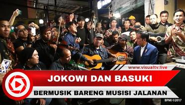 Serunya Saat Jokowi Nyanyi Bareng Musisi Jalanan di Bandung