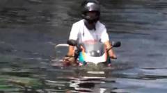 video lucu,Motor berjalan di dalam air. ngakak sekali ya.