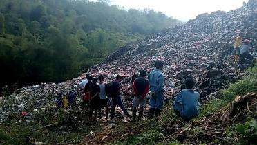 Longsoran Gunungan Sampah Timbun Pemulung di Kota Malang 