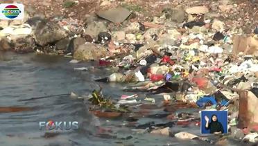 Nelayan Keluhkan Banyaknya Sampah Plastik di Pesisir Marunda - Fokus