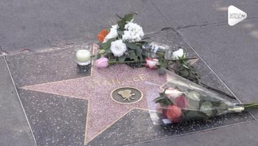 Stan Lee Meninggal, Fans Taruh Karangan Bunga