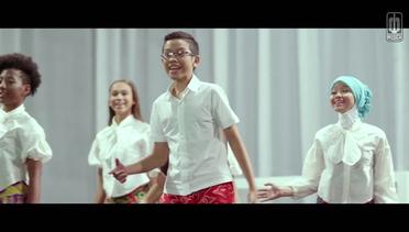 Duta Cinta & Titiek Puspa - Halo-Halo (Official Video)