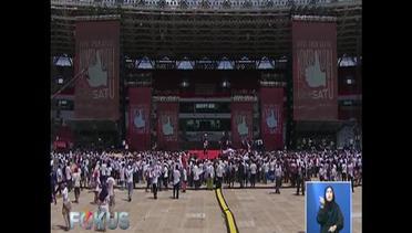 Berbaju Putih, Pendukung Jokowi-Ma'ruf Amin Berkumpul di Tugu Proklamasi - Fokus