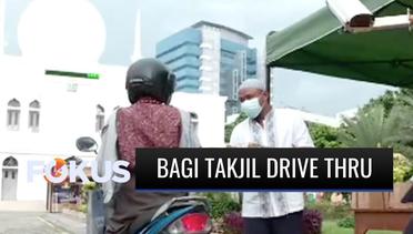 Pengurus Masjid Al-Azhar Jakarta Bagi-Bagi Takjil Secara Drive Thru untuk Pengguna Jalan | Fokus