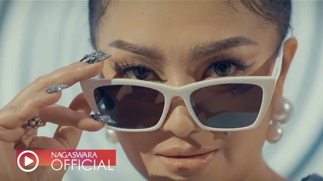 Fitri Carlina X RPH - Sandiworomu Luar Biasa (DJ Donall Remix) (Official Music Video NAGASWARA)