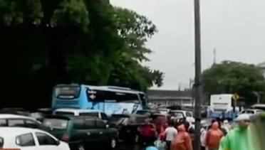 VIDEO: Massa Aksi 112 Tumpah di Jakarta, Warga Lampung Paksa Ikut
