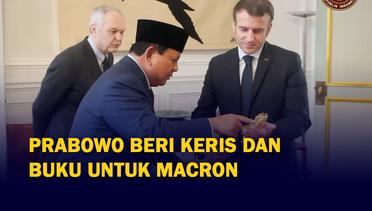Momen Prabowo Subianto Berikan Keris Bali dan Buku pada Presiden Prancis Macron