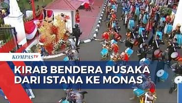 Atraksi Drumband Gabungan TNI-Polri Saat Kirab Budaya Usai Upacara Penurunan Bendera