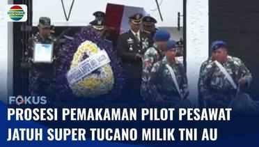 Jenazah 3 Penerbang Pesawat Jatuh Dimakamkan Berdampingan di TMP Suropati | Fokus