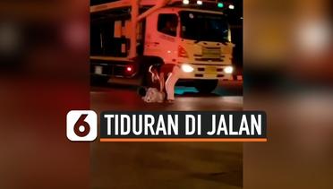 Ngambek ke Pacar, Pria Malah Tiduran di Jalan Raya