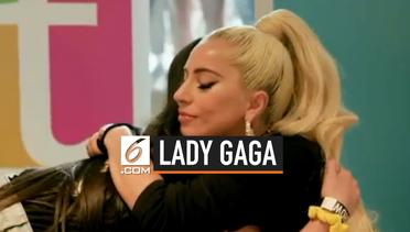 Lady Gaga Bantu Korban Penembakan Massal di Beberapa Kota