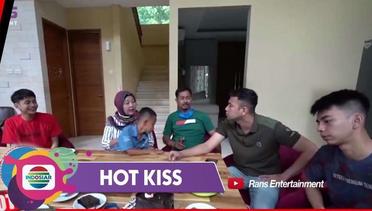 Usai Kuliahkah Dimas!!! Raffi Bantu Kakak Dimas Kuliah!!! | Hot Kiss 2020