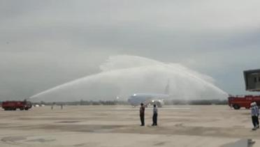 Pesawat Kepresidenan Jadi yang Pertama Mendarat di Bandara Kertajati
