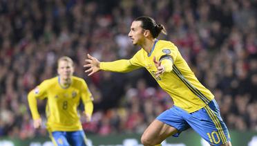 Tendangan Bebas Ibrahimovic Bawa Swedia Lolos ke Piala Eropa 2016