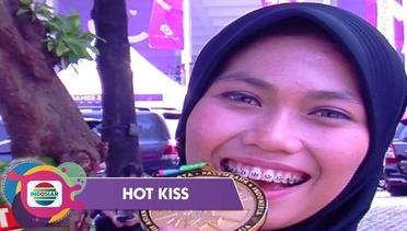 Defia Rosmaniar Peraih Medali Emas Pertama Untuk Indonesia - Hot Kiss