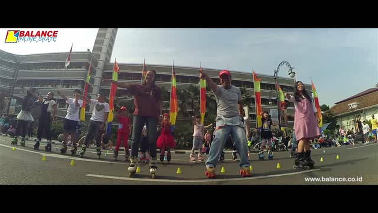 Gummy Bear Dance di CFD Asia Afrika Bandung Vidio