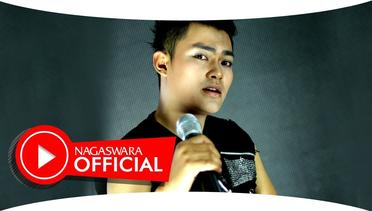 Herri Idola - Tante Jamilah - Official Music Video NAGASWARA