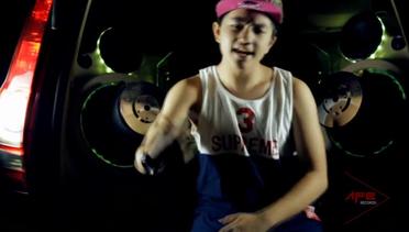 Sutan Suangkupon - Narsis (Official Music Video)