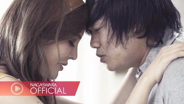 Angkasa - Aku Ini Siapa (Official Music Video NAGASWARA) #music