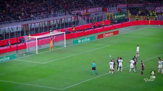 Top Moment - Milan vs Roma - Maignan