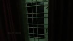 Horror Video Hantu Menampakan Di Jendela Kamar