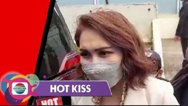 Hot Kiss Update !! Ayu Ting Ting Bungkam  Penyebab Gagalnya Pernikahan !! HOT KISS 2021