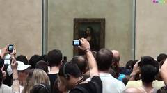 Melihat Monalisa Di  Louvre Museum