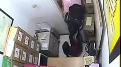 Aksi Perampokan Minimarket [CCTV]