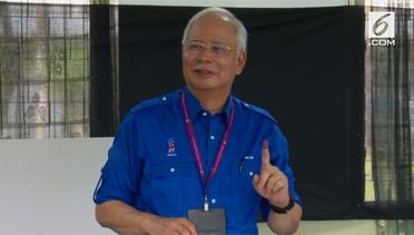 Najib Razak Berikan Suara di Pemilu Malaysia