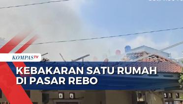 Kebakaran Rumah di Pasar Rebo, 14 Unit Mobil Damkar Diterjunkan ke Lokasi