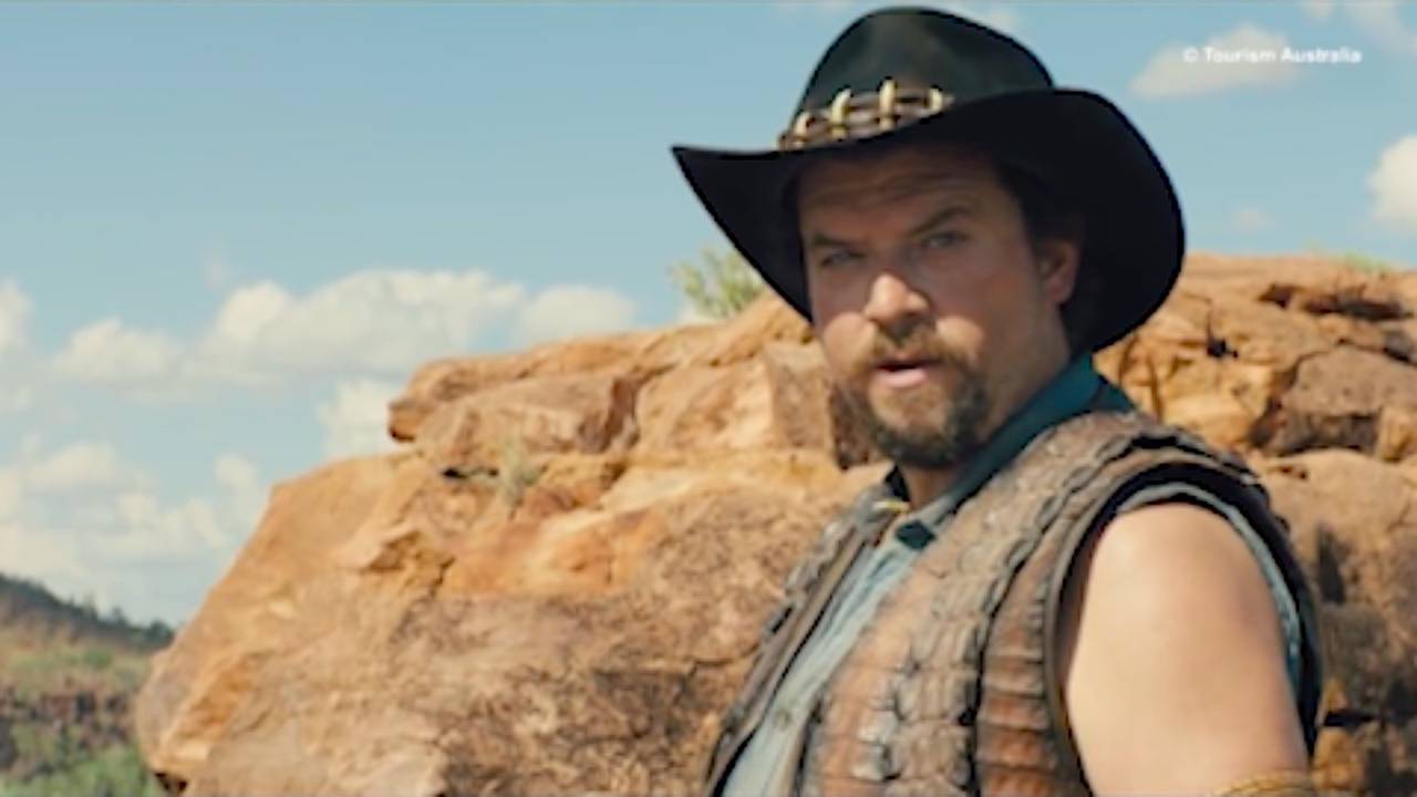 Chris Hemsworth oke untuk pembikinan reboot Crocodile Dundee Vidio