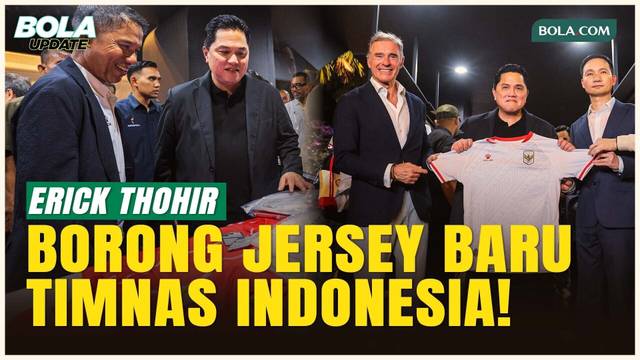 Momen Ketua Umum PSSI Erick Thohir Borong Jersey Baru Timnas Indonesia