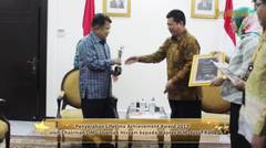 Penyerahan Lifetime Achievement Award 2017 kepada Wakil Presiden RI H.M. Jusuf Kalla
